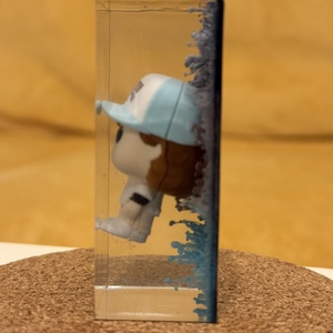 Stranger Things - Dustin műgyanta dísz - otthon & életmód - dekoráció - asztal és polc dekoráció - asztaldísz - Meska.hu