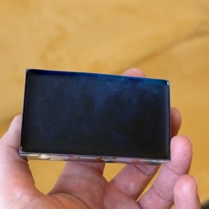 Steve and Robin Kézműves Műgyanta Hasáb - otthon & életmód - dekoráció - asztal és polc dekoráció - asztaldísz - Meska.hu