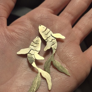 Halak sárgaréz fülbevaló - ékszer - fülbevaló - lógó fülbevaló - Meska.hu