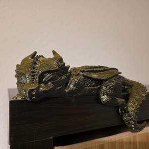 Alvó kölyök sárkány - 3D nyomtatott - művészet - makett, modell - Meska.hu