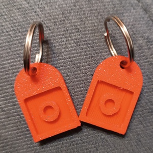 Szív alakú kulcstartó a szeretet ünnepére  - táska & tok - kulcstartó & táskadísz - táskaakasztó - Meska.hu