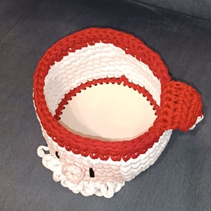 Mikulás mintájú horgolt kosár  - otthon & életmód - tárolás & rendszerezés - tárolókosár - Meska.hu