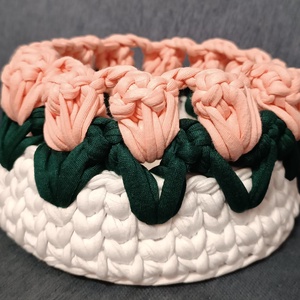 Tulipános horgolt kosár  - otthon & életmód - tárolás & rendszerezés - tárolókosár - Meska.hu