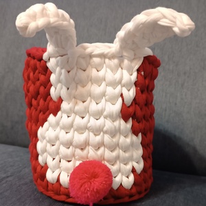 Fehér nyuszi bordó horgolt  kosár Húsvétra , Otthon & Életmód, Tárolás & Rendszerezés, Tárolókosár, Horgolás, MESKA