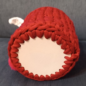 Fehér nyuszi bordó horgolt  kosár Húsvétra  - otthon & életmód - tárolás & rendszerezés - tárolókosár - Meska.hu