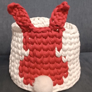 Fehér nyuszi bordó horgolt  kosár Húsvétra  - Meska.hu