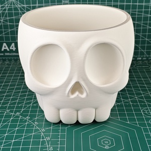 Koponya alakú rágcsa tartó tál, 3D nyomtatott, Halloweeni dekoráció - Meska.hu