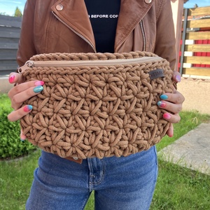 Horgolt jázmin mintás övtáska/crossbody - Meska.hu