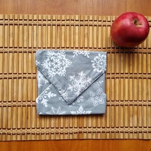 Újraszalvéta - otthon & életmód - konyhafelszerelés, tálalás - konyhai textil - szalvéta - Meska.hu Újraszalvéta - otthon & életmód - konyhafelszerelés, tálalás - konyhai textil - szalvéta - Meska.hu