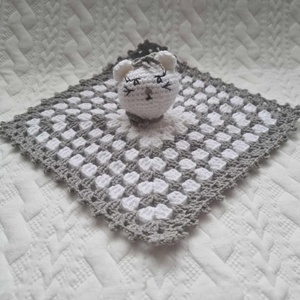 Horgolt cica szundikendő - játék & sport - 3 éves kor alattiaknak - alvóka & rongyi - Meska.hu