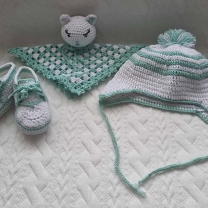 Horgolt baba ajándékcsomag - ruha & divat - babaruha & gyerekruha - babacipő - Meska.hu