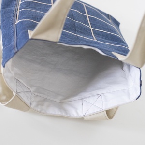 Farmerből készült táska, játékos kedvű gazdáját keresi - táska & tok - variálható táska - Meska.hu