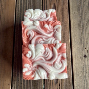 Gránátalma kecsketejes szappan - szépségápolás - szappan & fürdés - kézműves szappan - Meska.hu