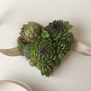 Kövirózsa szív-ajándékcsomagoláshoz - otthon & életmód - papír, írószer - ajándékozás kellékei - ajándékkísérő - Meska.hu