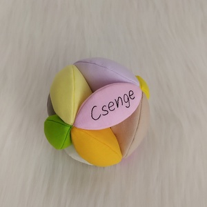 Névre szóló babalabda (12 cm átmérőjű) - Csenge, Játék & Sport, 3 éves kor alattiaknak, Babalabda, Varrás, MESKA