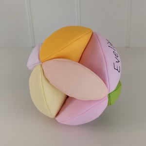 Névre szóló babalabda (12 cm átmérőjű) - Evelin - játék & sport - 3 éves kor alattiaknak - babalabda - Meska.hu