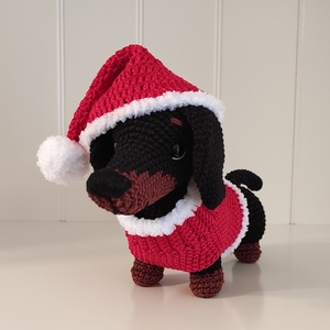 KÉSZLETEN!  Tacsi pulcsiban és sapkában... - Meska.hu