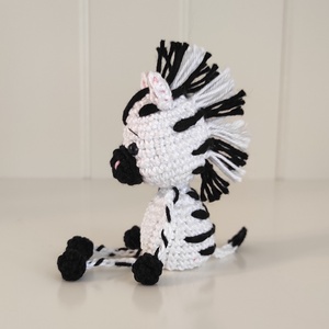 KÉSZLETEN!  Késztermék! Amigurumi ujjbáb - Vancsik a zebra - játék & sport - bábok - ujjbáb - Meska.hu