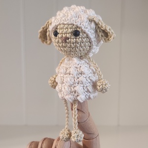 KÉSZLETEN!  Késztermék! Amigurumi ujjbáb - Pille a bárány - játék & sport - bábok - ujjbáb - Meska.hu