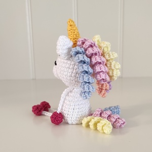 KÉSZLETEN! Késztermék! Lili az unikornis - ujjbáb - játék & sport - bábok - ujjbáb - Meska.hu