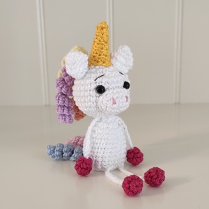 KÉSZLETEN! Késztermék! Lili az unikornis - ujjbáb - játék & sport - bábok - ujjbáb - Meska.hu