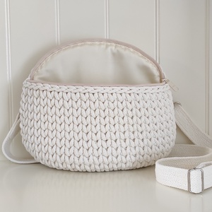 Horgolt táska... - táska & tok - kézitáska & válltáska - vállon átvethető táska - Meska.hu