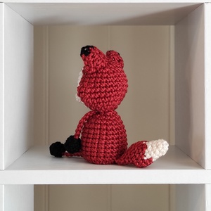KÉSZLETEN!  Késztermék! Amigurumi ujjbáb - Róka - játék & sport - bábok - ujjbáb - Meska.hu