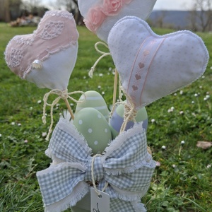 Húsvéti szívcsokor dekoráció, Ünnepi díszek, dekorációk, Húsvéti díszek és dekorációk, Húsvéti asztaldíszek, Varrás, Festett tárgyak, MESKA