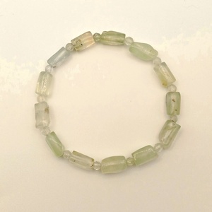 Prehnit csiszolt hasáb karkötő - ékszer - karkötő - ásványkarkötő - Meska.hu
