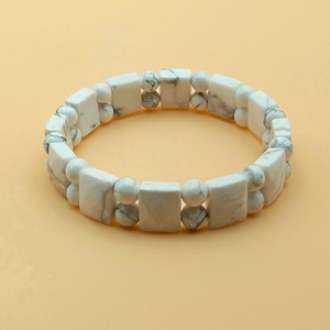 Howlit kétsoros karkötő - Meska.hu