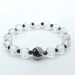 Hegyikristály kocka jin-jang karkötő - ékszer - karkötő - ásványkarkötő - Meska.hu