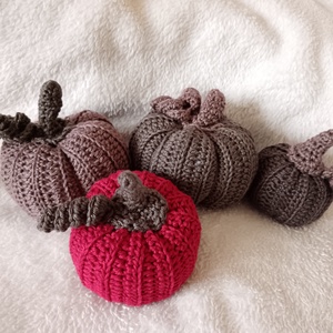 Horgolt amigurumi tök szett, dark - kellékek & szerszámok - dekorációs kellékek - őszi dekor - őszi dekortök - Meska.hu