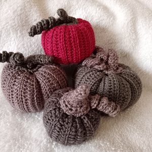 Horgolt amigurumi tök szett, dark - kellékek & szerszámok - dekorációs kellékek - őszi dekor - őszi dekortök - Meska.hu