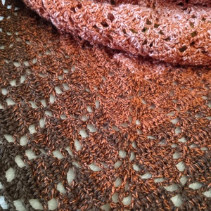 Horgolt maxi vállkendő, Őszi falevél - ruha & divat - sál, sapka, kendő - vállkendő - Meska.hu Horgolt maxi vállkendő, Őszi falevél - ruha & divat - sál, sapka, kendő - vállkendő - Meska.hu