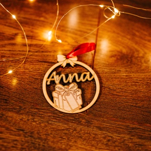 Egyedi saját névvel ellátott karácsonyfadísz - karácsony - karácsonyi lakásdekoráció - karácsonyfadíszek - Meska.hu