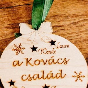 Egyedi családi nevekkel ellátott karácsonyfadísz, Karácsony, Karácsonyi lakásdekoráció, Karácsonyfadíszek, Gravírozás, pirográfia, MESKA
