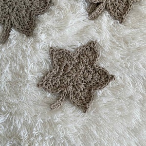 Juharlevél - horgolt alátét, Otthon & Életmód, Dekoráció, Asztal és polc dekoráció, Asztaldísz, Horgolás, MESKA