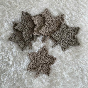 Juharlevél - horgolt alátét - otthon & életmód - dekoráció - asztal és polc dekoráció - asztaldísz - Meska.hu