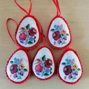 Virág mintás tojás dísz, Otthon & Életmód, Dekoráció, Dísztárgy, Varrás, MESKA