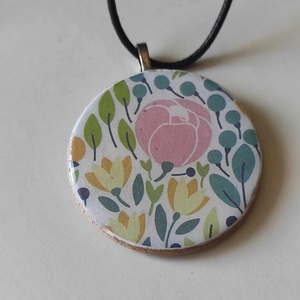 Virágoskert medálos nyaklánc , Ékszer, Nyaklánc, Medálos nyaklánc, Decoupage, transzfer és szalvétatechnika, Ékszerkészítés, MESKA