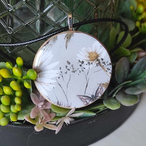 Margarétás fa medálos nyaklánc , Ékszer, Nyaklánc, Medálos nyaklánc, Decoupage, transzfer és szalvétatechnika, Ékszerkészítés, Meska