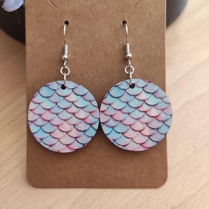 Sellő Álom  Pasztell mintás fa fülbevaló, Ékszer, Fülbevaló, Lógós kerek fülbevaló, Decoupage, transzfer és szalvétatechnika, Ékszerkészítés, MESKA