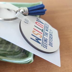 Autizmus tudatosság kulcstartó - táska & tok - kulcstartó & táskadísz - kulcstartó - Meska.hu