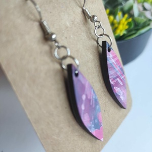 'Lila örvény' hosszúkás fa fülbevaló - ékszer - fülbevaló - lógó fülbevaló - Meska.hu