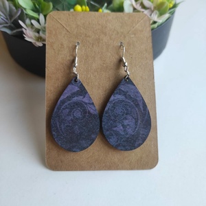 Rózsás csepp fa fülbevaló - ékszer - fülbevaló - lógó csepp fülbevaló - Meska.hu