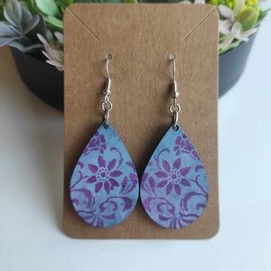 Kék-lila virágos csepp fülbevaló, Ékszer, Fülbevaló, Lógó csepp fülbevaló, Decoupage, transzfer és szalvétatechnika, Ékszerkészítés, MESKA