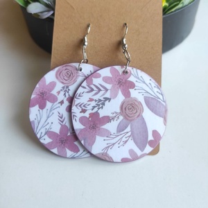 Kerek, virágmintás fa fülbevaló  - ékszer - fülbevaló - lógós kerek fülbevaló - Meska.hu