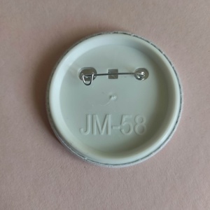 Karácsonyi tacskós kitűző 58 mm � vicces kutyás ajándék - ékszer - kitűző és bross - Meska.hu