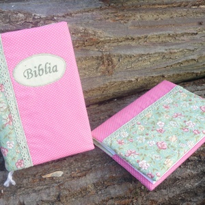 Zöld virágos-rózsaszín pöttyös Biblia borító -  - Meska.hu