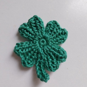 Szerencsehozó lóhere , Ékszer, Kitűző és Bross, Kitűző, Horgolás, MESKA